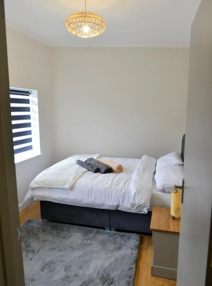 Esterville Apartments 1 And 2 Bedrooms Hot Tub Extra Fee 벨파스트